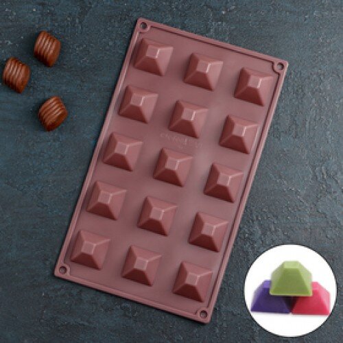 Форма для шоколада и льда силикон "Пирамидки" 15 ячеек 20,5*10,5 см - фото 1